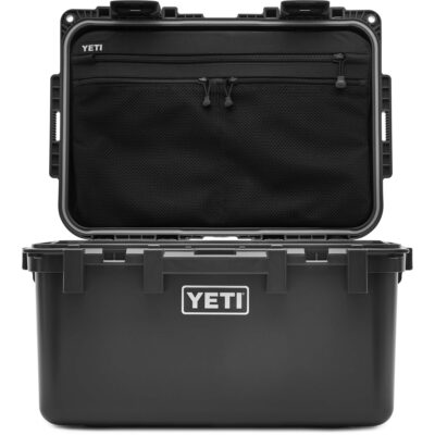 Geöffnete, schwarze Yeti Loadout GoBox mit Innentasche und Logo