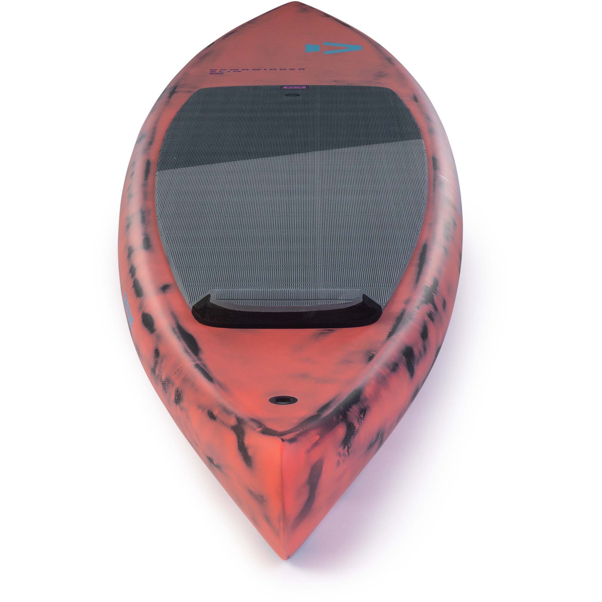 Duotone Downwinder Slim Foilboard - Windsport Fehmarn Rotes Duotone Downwinder Slim Foilboard von oben betrachtet mit rutschfestem schwarzen Deckpad.