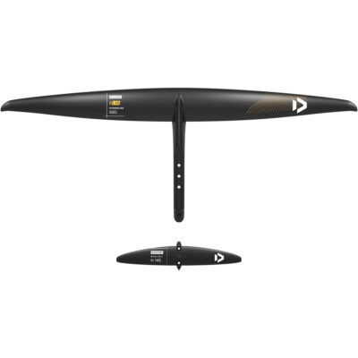 Duotone D/LAB Hyperglide 680 Frontflügel und H 145 Stabilizer für Wingfoiling vor weißem Hintergrund.