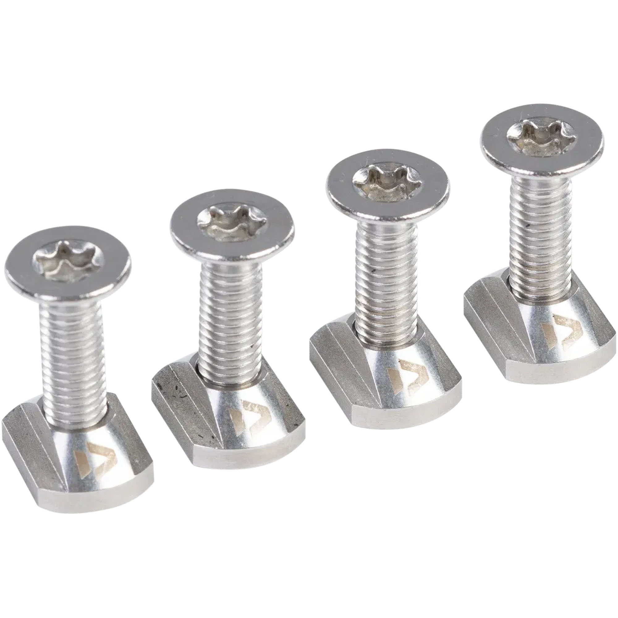 T-Nut Schrauben für Foil-Montage - Windsport Fehmarn Vier silberne T-Nut-Schrauben mit Torx-Kopf für die Montage von Tragflächen bei Surfbrettern auf weißem Hintergrund.