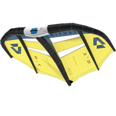 Gelber und schwarzer Duotone Ventis Wing 7.0 für Wingfoiling auf weißem Hintergrund.
