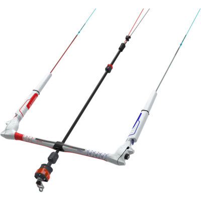 Duotone Click Bar Quad Control System 2025 mit Depower-Leinen, Barholm und Quick-Release-System vor weißem Hintergrund.