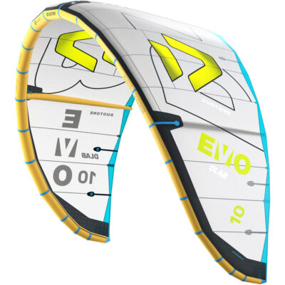 Weißer Duotone Evo D/LAB 2026 Kitesurf-Kite mit gelben und hellblauen Akzenten auf weißem Hintergrund.