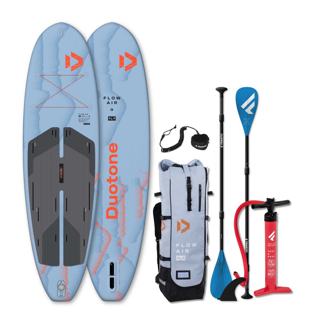 Duotone Flow Air SLS SUP-Set - Windsport Fehmarn Duotone Flow Air SLS Stand-up-Paddleboard Set mit Board, Paddel, Pumpe, Tasche und Leash vor weißem Hintergrund.