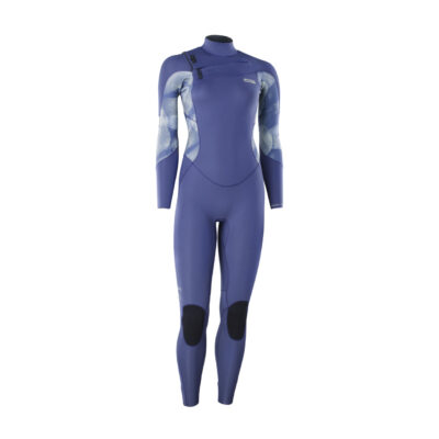 Blauer ION Amaze Core 4/3 Front-Zip Neoprenanzug für Damen mit gemusterten Ärmeln auf weißem Hintergrund.