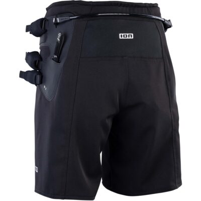 Schwarzes ION B2 Sitz-Trapez für Kitesurfer, Ansicht von hinten mit integrierten Einstellgurten und ION-Logo.