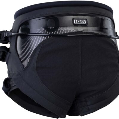 ION Sonar 2025 Kitesurf-Sitztrapez in Schwarz aus der Rückansicht mit markantem ION Logo und CURV-Composite-Design.