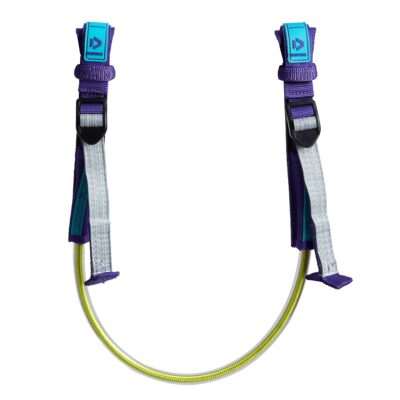 Verstellbare Trapez-Harness-Leinen von Duotone mit lila Gurten und neongelbem Schlauch auf weißem Hintergrund.