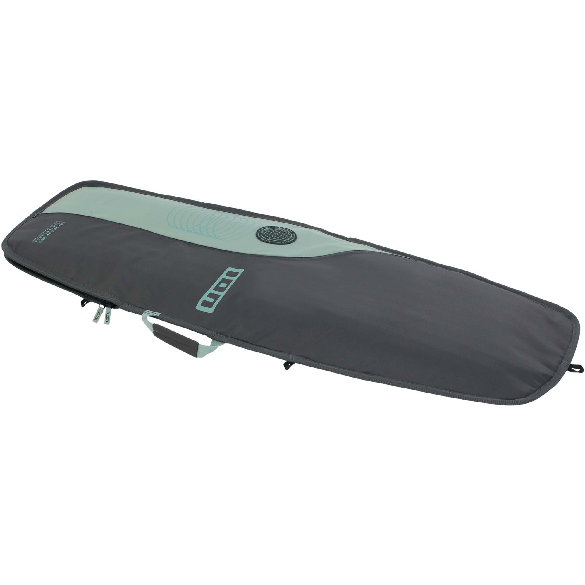 ION Kitesurf Boardbag - Windsport Fehmarn Ein graues und hellgrünes ION Boardbag für Kitesurfbretter vor einem weißen Hintergrund.