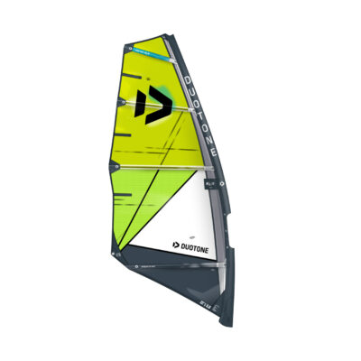 Ein neongelbes und anthrazitfarbenes Duotone Super Hero SLS Windsurfsegel vor weißem Hintergrund.