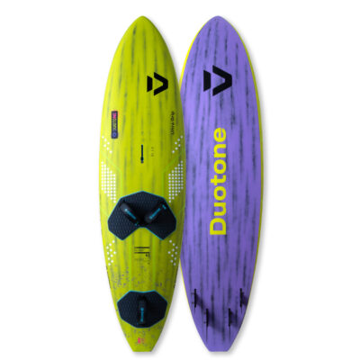 Zwei Duotone Ultra Grip Windsurfboards in Gelb und Violett vor weißem Hintergrund.