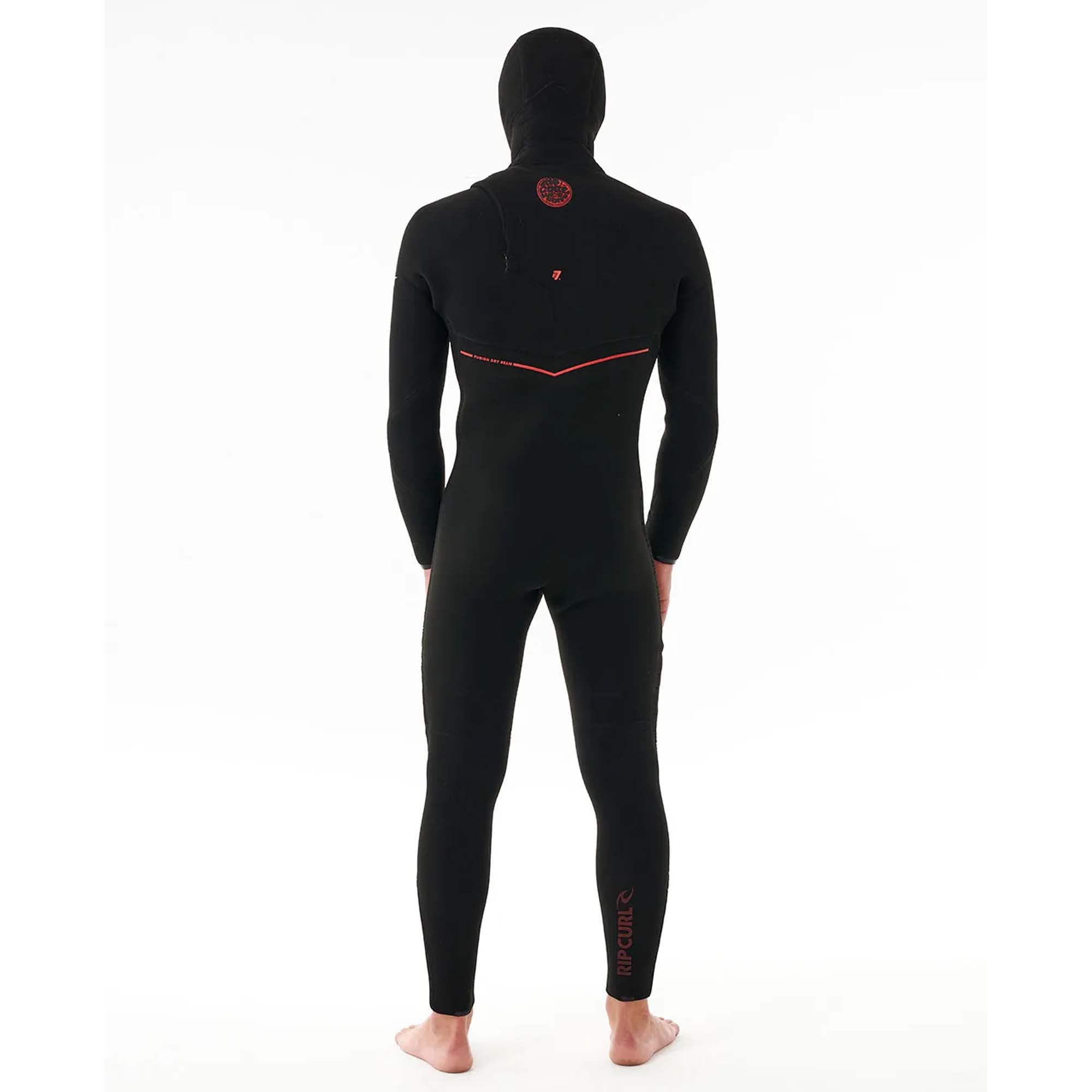 Rip Curl Hooded Wetsuit 164MFS - Windsport Fehmarn Rückansicht eines schwarzen Rip Curl Neoprenanzugs mit Kapuze vor weißem Hintergrund.